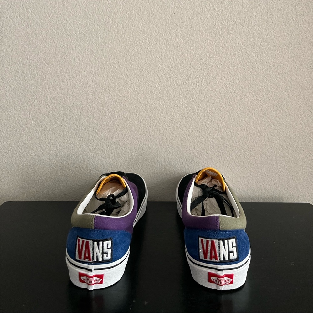 Era Vans - image 6